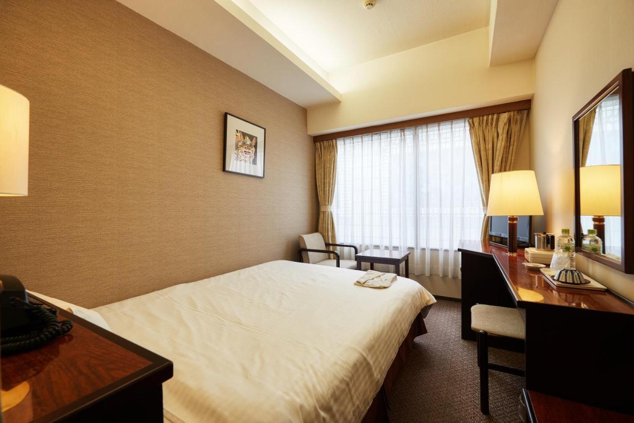 Ryukyu Sun Royal Hotel Naha Esterno foto