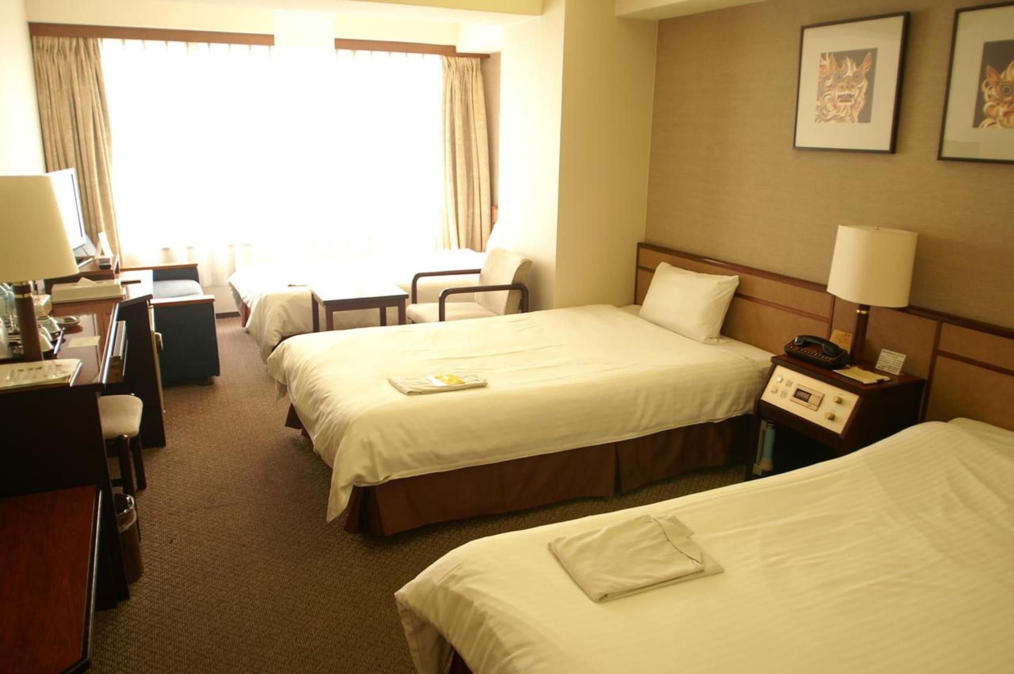 Ryukyu Sun Royal Hotel Naha Esterno foto